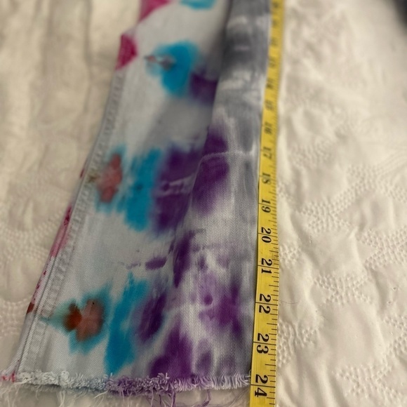 Old navy hand crafted tie dye High Rise Crop flare Ankle Jeans 8 button fly - Picture 8 of 8